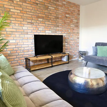 Apartment Shinyhomez - Familienfreundliche In Geestland Am Wattenmeer Mit Terrasse, Küche Und Wlan Neuenwalde