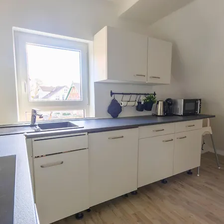 Apartment Shinyhomez - Familienfreundliche In Geestland Am Wattenmeer Mit Terrasse, Küche Und Wlan
