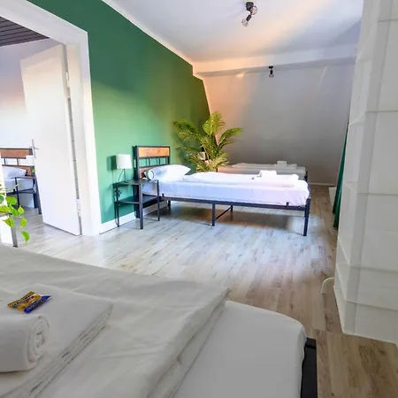 Shinyhomez - Familienfreundliche In Geestland Am Wattenmeer Mit Terrasse, Küche Und Wlan Apartment *
