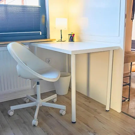 Apartment Shinyhomez - Familienfreundliche In Geestland Am Wattenmeer Mit Terrasse, Küche Und Wlan Neuenwalde