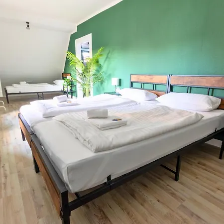 Shinyhomez - Familienfreundliche In Geestland Am Wattenmeer Mit Terrasse, Küche Und Wlan Apartment