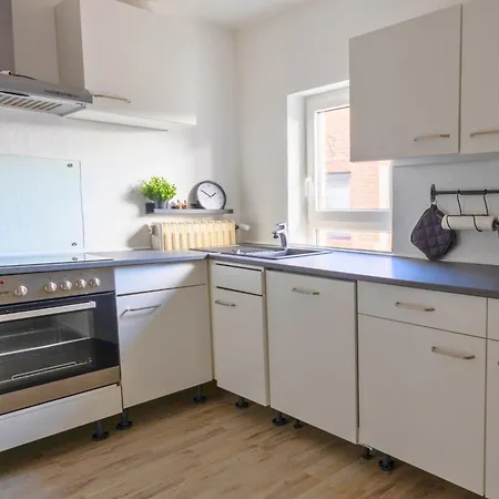 Shinyhomez - Familienfreundliche In Geestland Am Wattenmeer Mit Terrasse, Küche Und Wlan Apartment *
