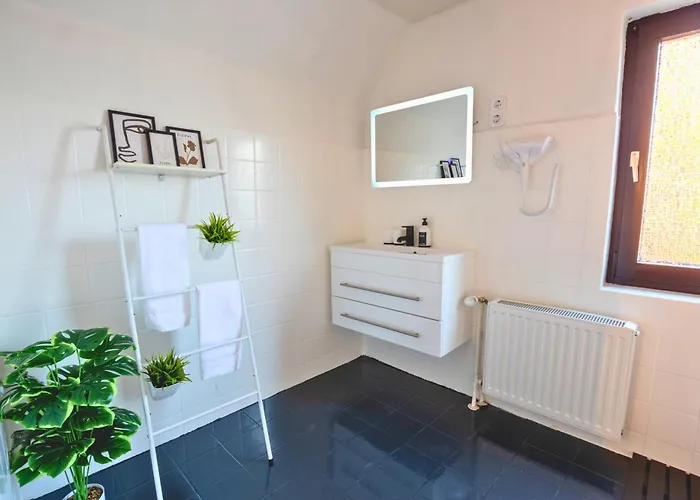 Apartmán Shinyhomez - Familienfreundliche In Geestland Am Wattenmeer Mit Terrasse, Kueche Und Wlan *