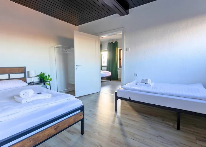 Shinyhomez - Familienfreundliche In Geestland Am Wattenmeer Mit Terrasse, Kueche Und Wlan * Neuenwalde